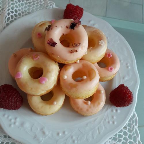 mini baked donuts glassate